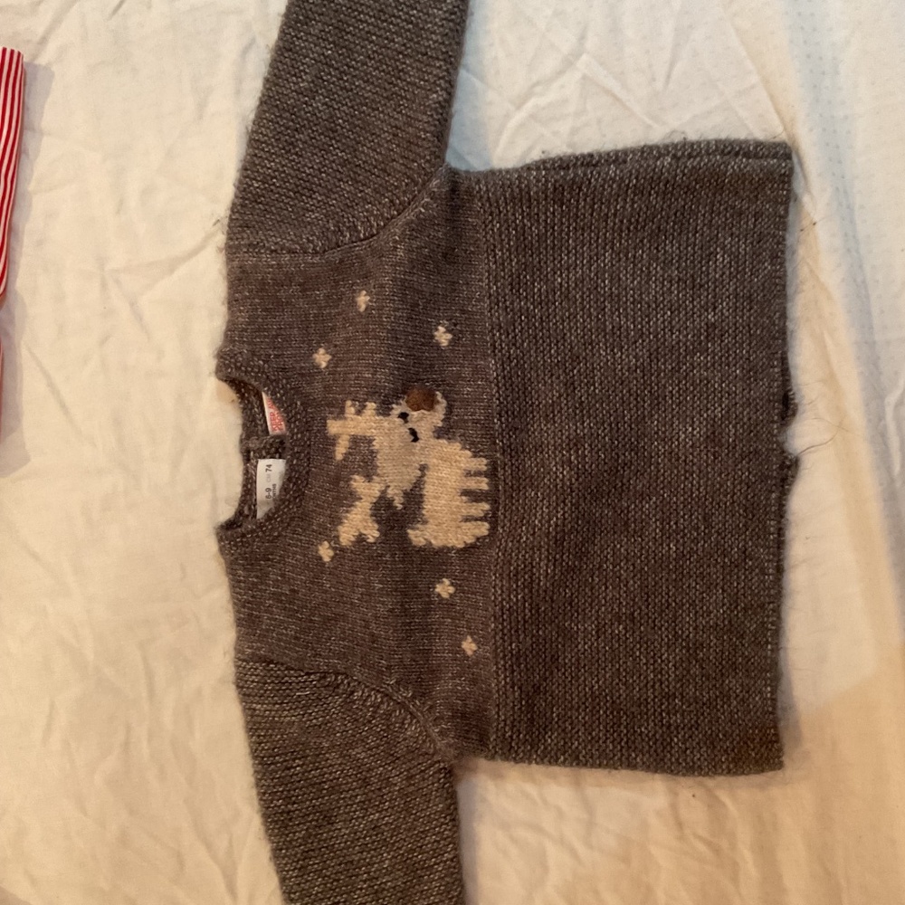 CLOTHING $5 - Picture 9 of 9